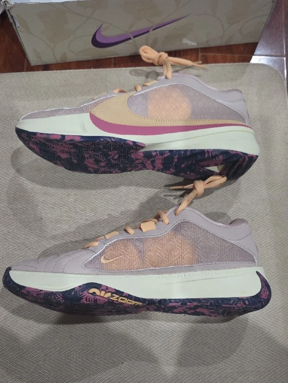 Nike nwb new